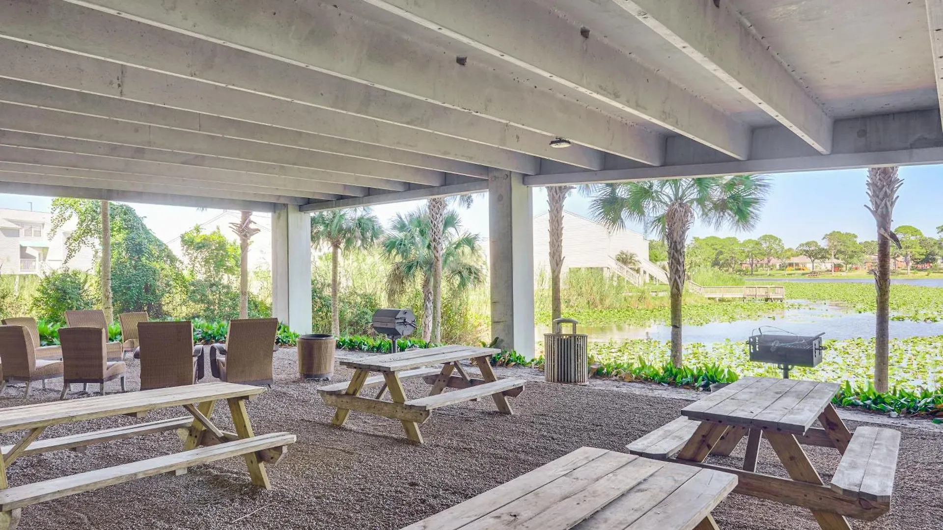 Beachfront Panama City Condo Walk To Pier Park! Panama City Beach United States